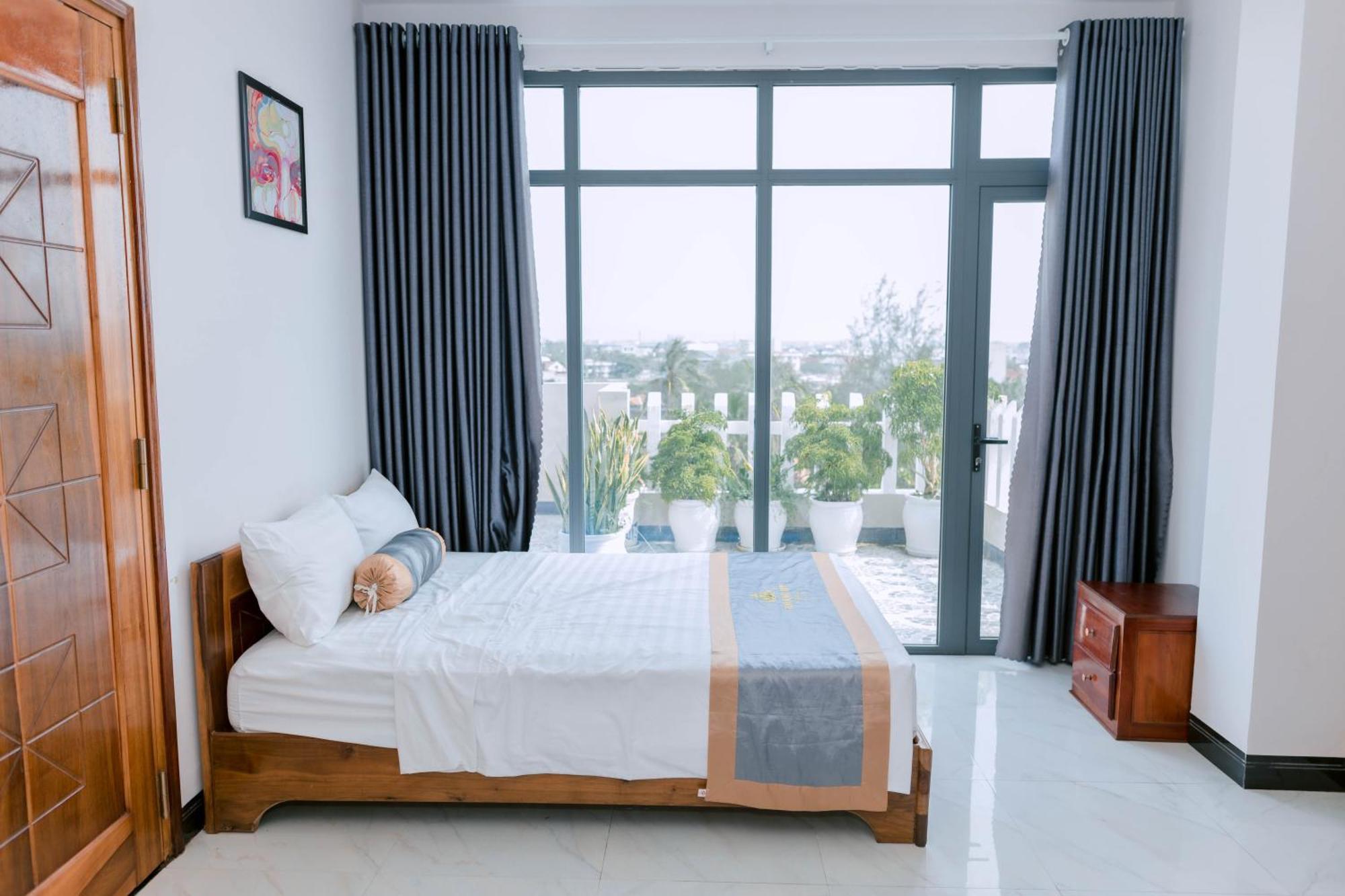 Hotel Khach San Hoang My Tuy Hoa Exterior foto