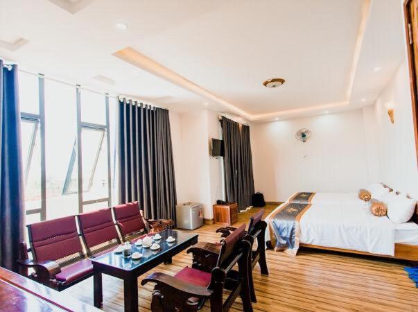 Hotel Khach San Hoang My Tuy Hoa Exterior foto